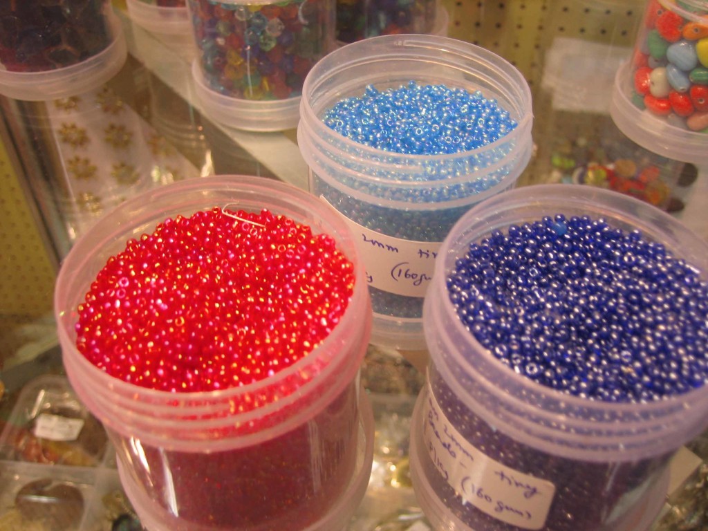 Glass 2mm tiny beads